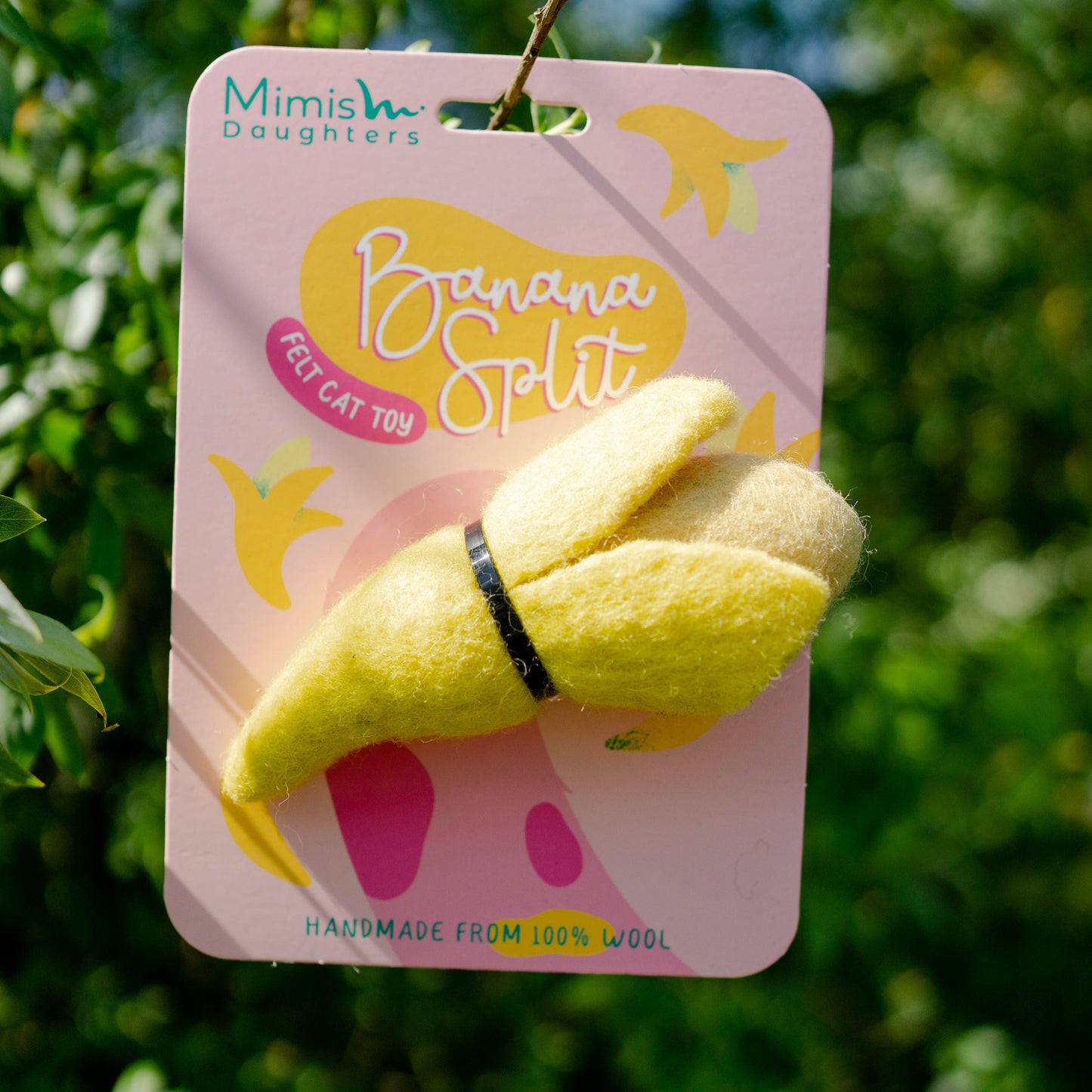 Kattenspeeltje met banana split design, vervaardigd uit natuurlijke gevilte wol – eco-vriendelijk