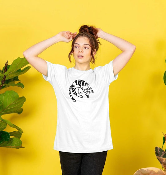 Grappig wit T-shirt met “My Cat Has My Back” en kattenprint op de rug. Comfortabel, duurzaam en perfect voor kattenliefhebbers.