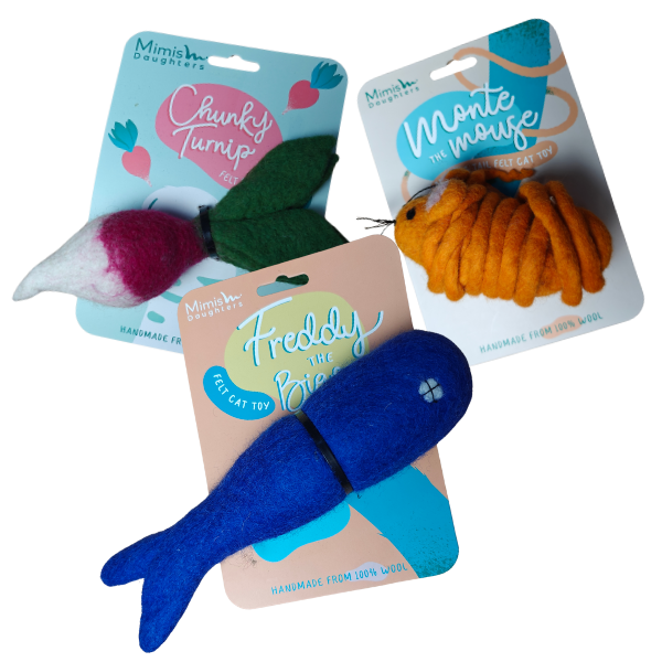 CAT TOYS