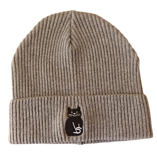 Grijs muts met geborduurde zwarte kat