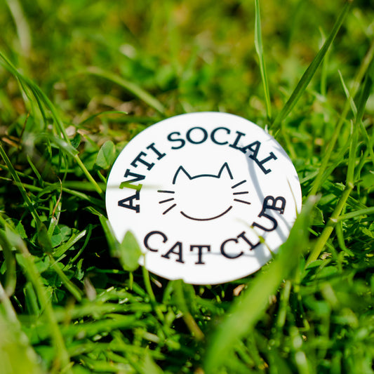 Sticker voor de kattenfans dat leest, anti social cat club
